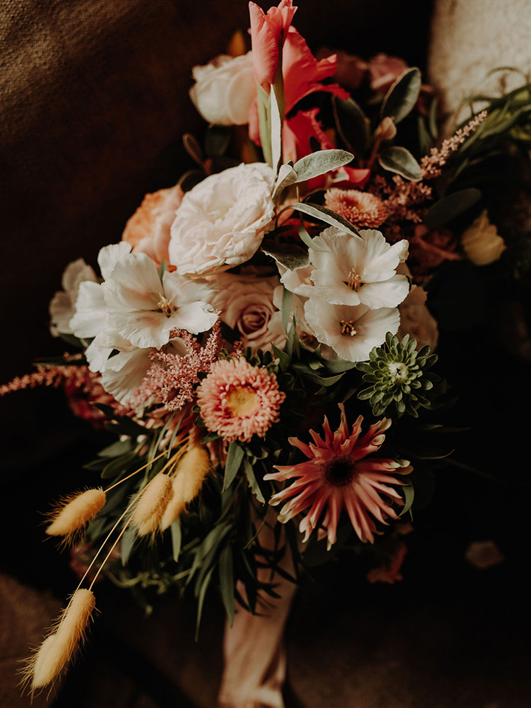 Lena Sabala Photographer - wedding flowers